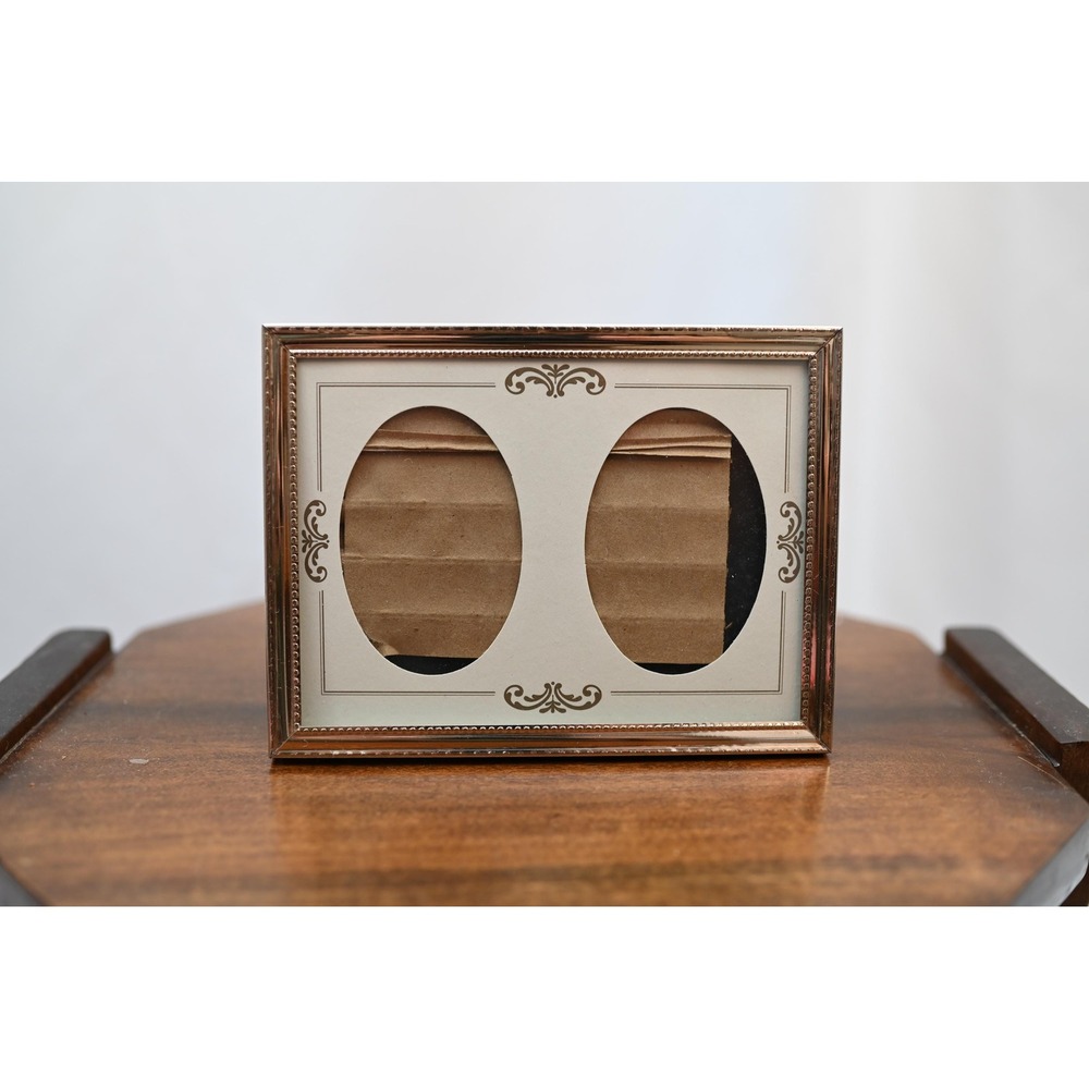 Vintage 4x6 Oval Double Brass Frame Gold Tabletop 3x2 Photo Display